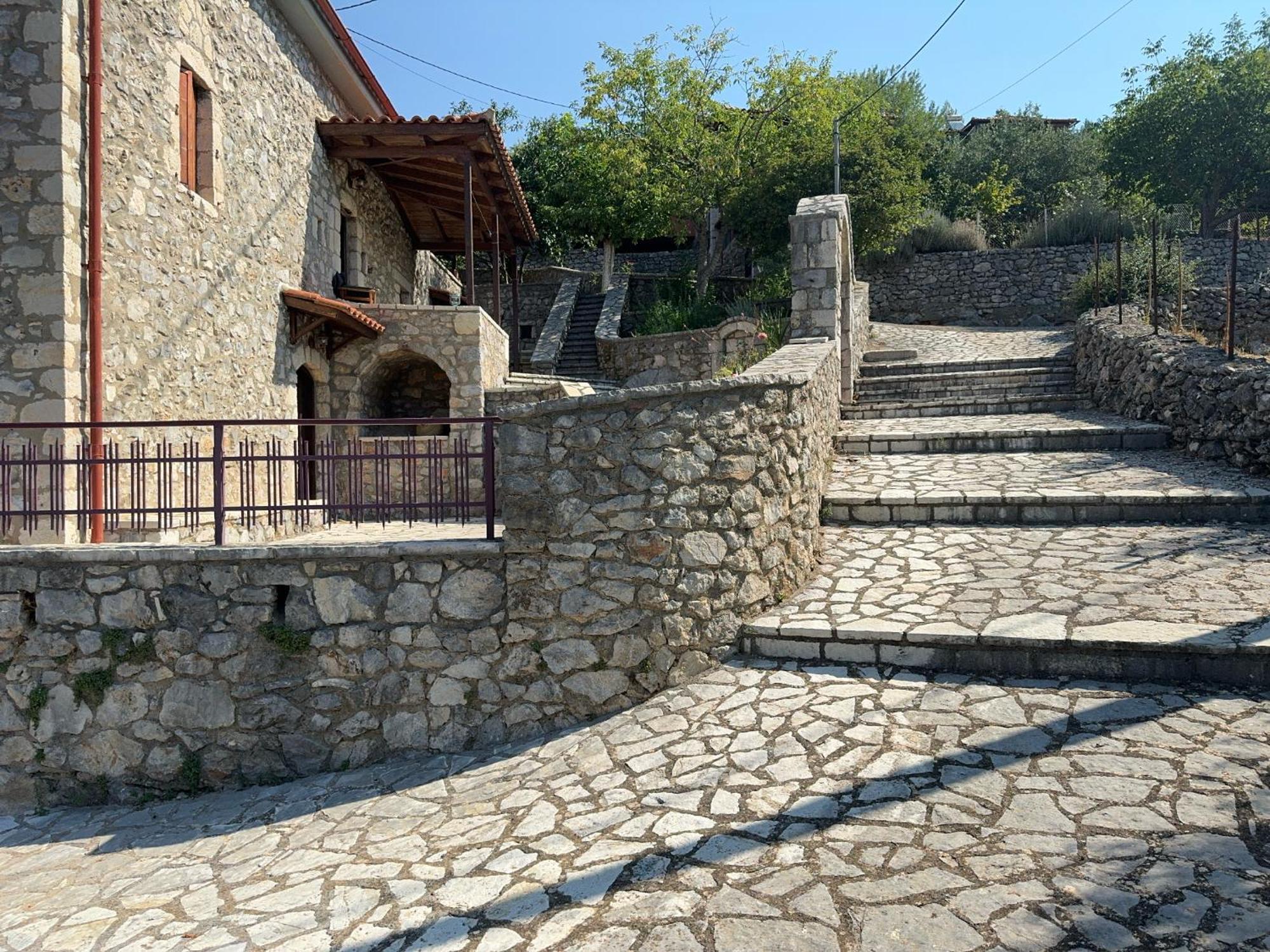 Villa Terra Petra At Psari Trikolonon Gortynia Psárion