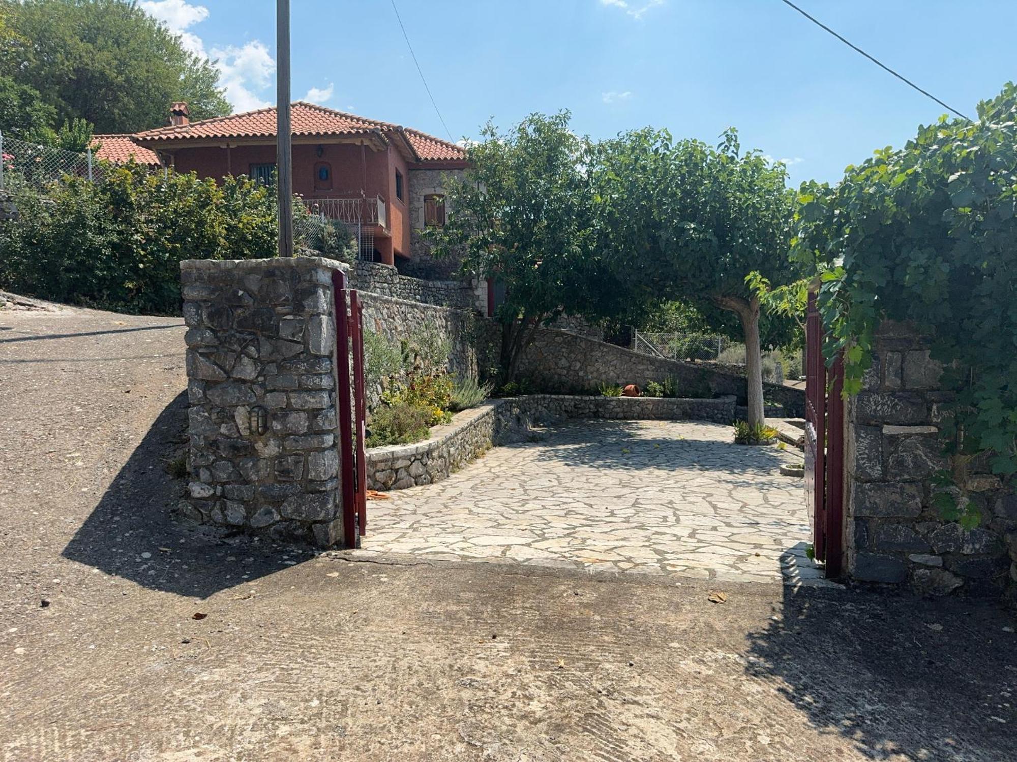 Terra Petra At Psari Trikolonon Gortynia Villa *